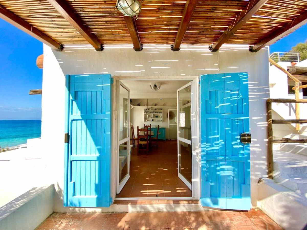 شقة Beachfront House Geremeas Sardegna المظهر الخارجي الصورة