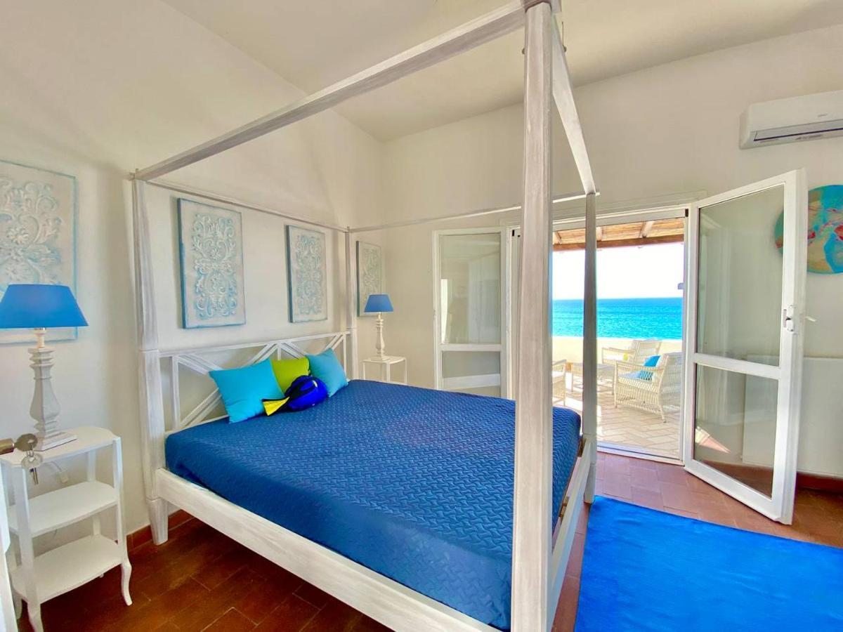 شقة Beachfront House Geremeas Sardegna المظهر الخارجي الصورة