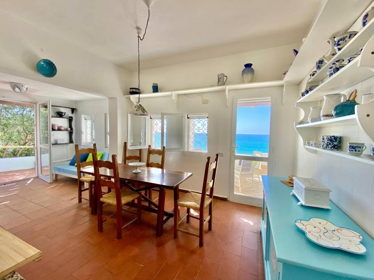 شقة Beachfront House Geremeas Sardegna المظهر الخارجي الصورة