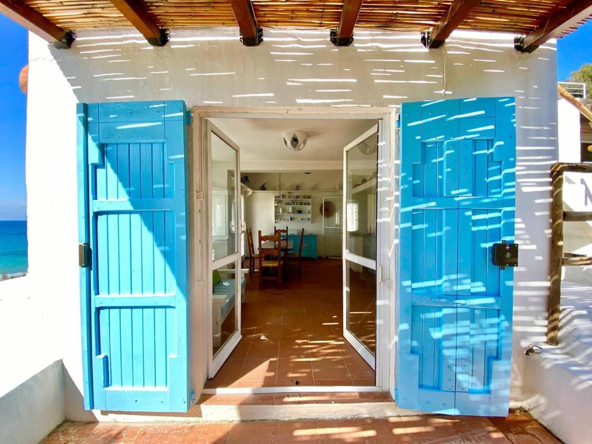 شقة Beachfront House Geremeas Sardegna المظهر الخارجي الصورة