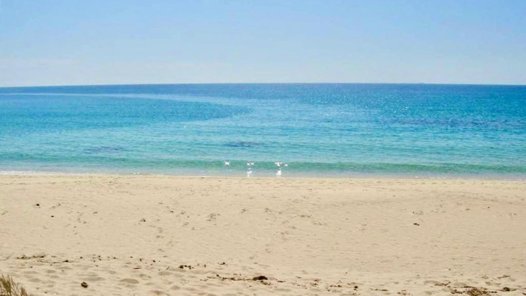 شقة Beachfront House Geremeas Sardegna المظهر الخارجي الصورة