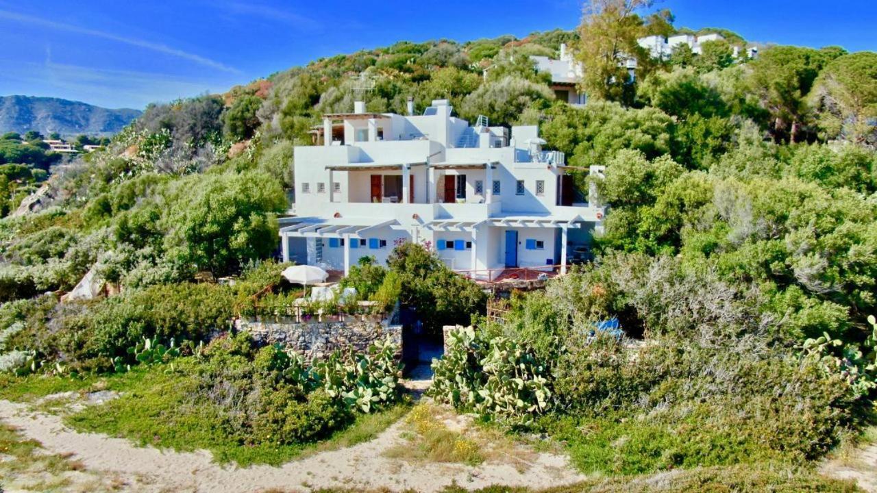 شقة Beachfront House Geremeas Sardegna المظهر الخارجي الصورة
